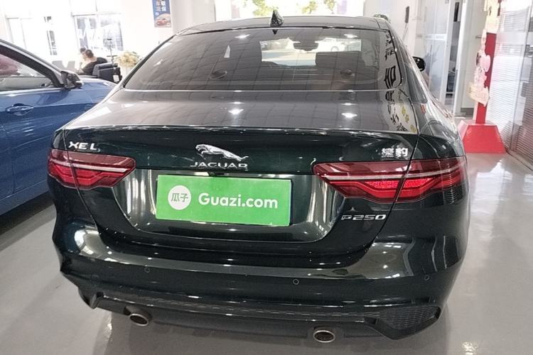 Jaguar XEL 2021 — фото 5