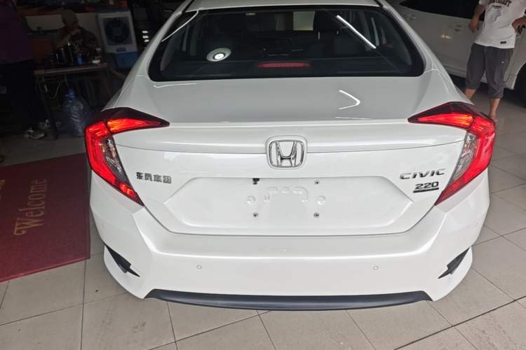 Honda Civic 2019 — 5