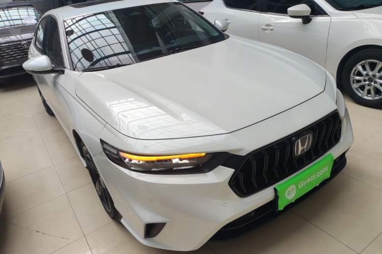 Honda Accord 2024 — 3
