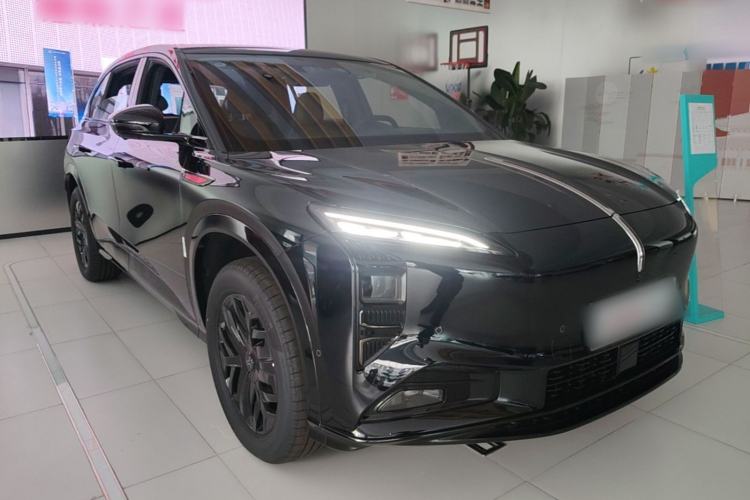 Hongqi Tiangong 08 2025 — 3