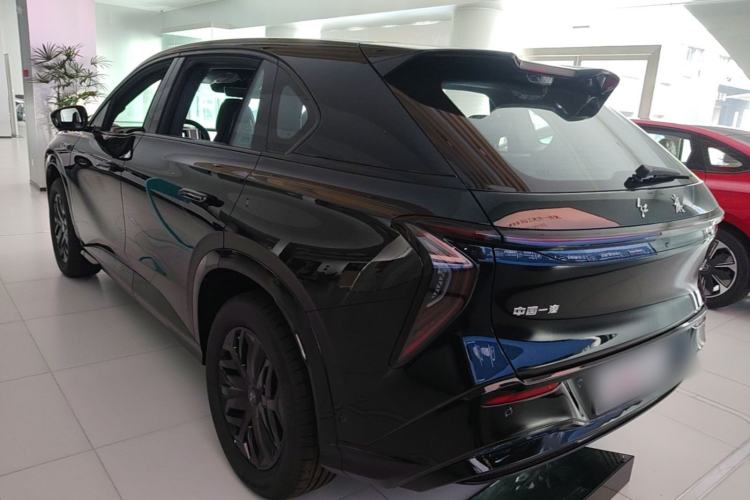 Hongqi Tiangong 08 2025 — 4