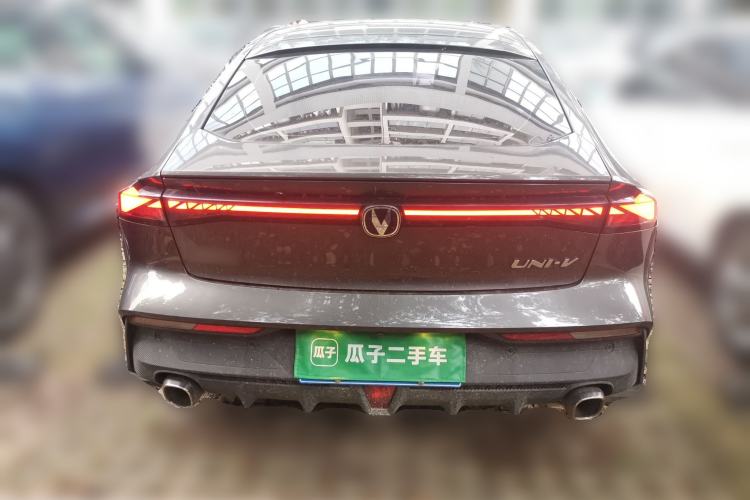 ChangAn UNI-V 2022 — 5