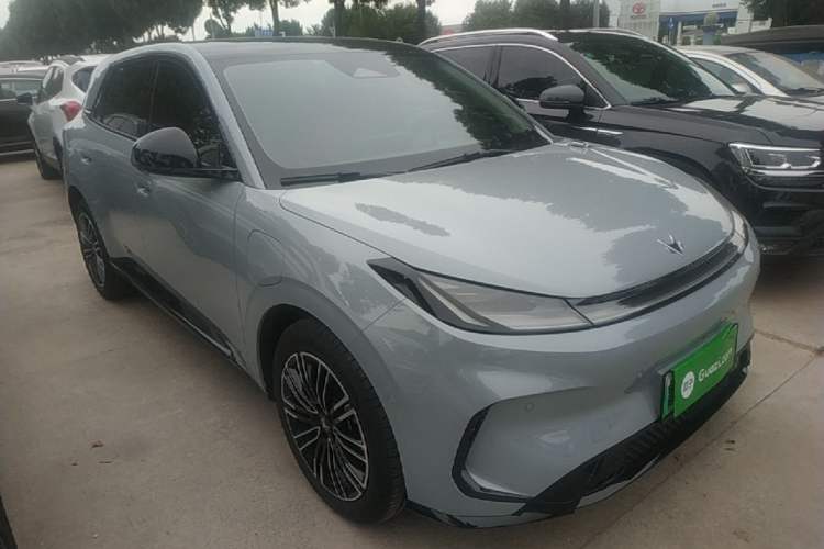 Arcfox T1 2025 — 3