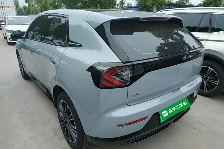 Arcfox T1 2025 — 4