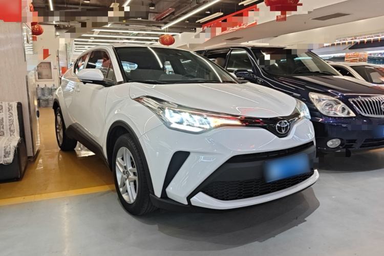 Toyota C-HR 2021 — фото 3