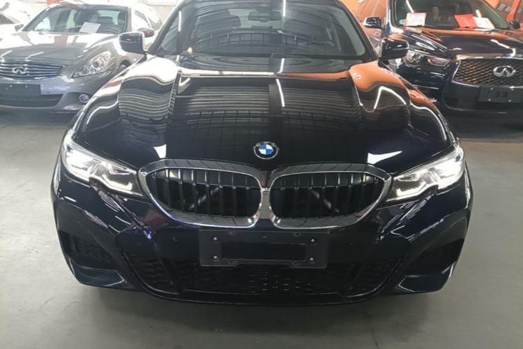 BMW 325i 2020 — 2