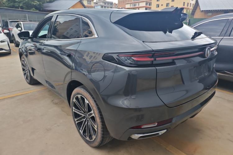 ChangAn UNI-K iDD 2022 — 4