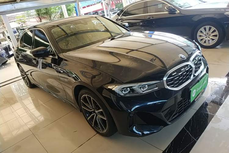 BMW 325Li 2025 — 3