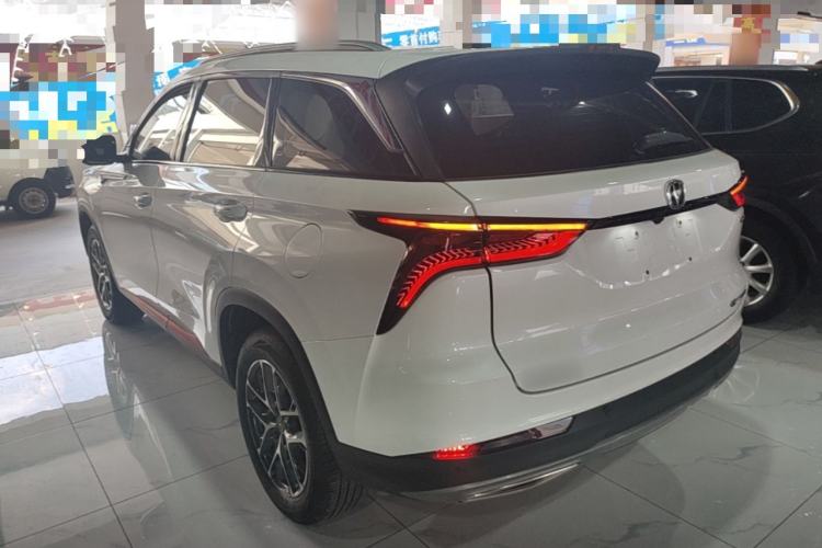 ChangAn CS75 Plus 2022 — фото 4