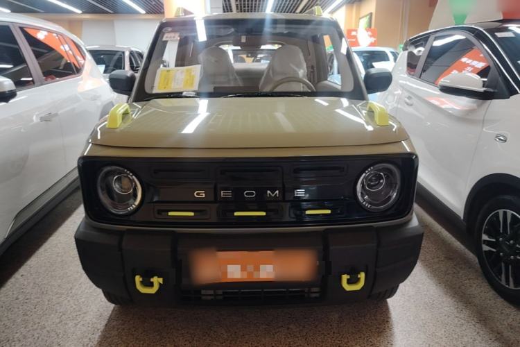 Geely Panda 2025 — 2