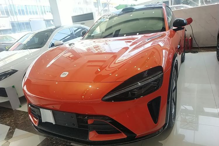 Xiaomi Auto YU7 2025 — фото 2