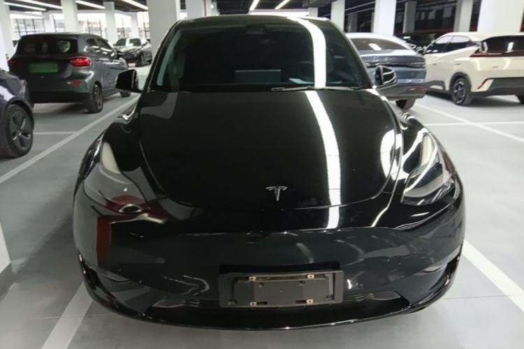 Tesla Model Y 2021 — 2
