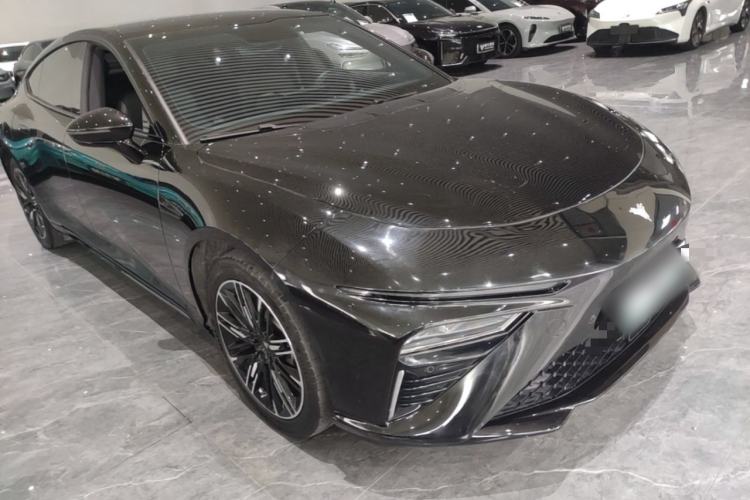 Neta S 2024 — 3