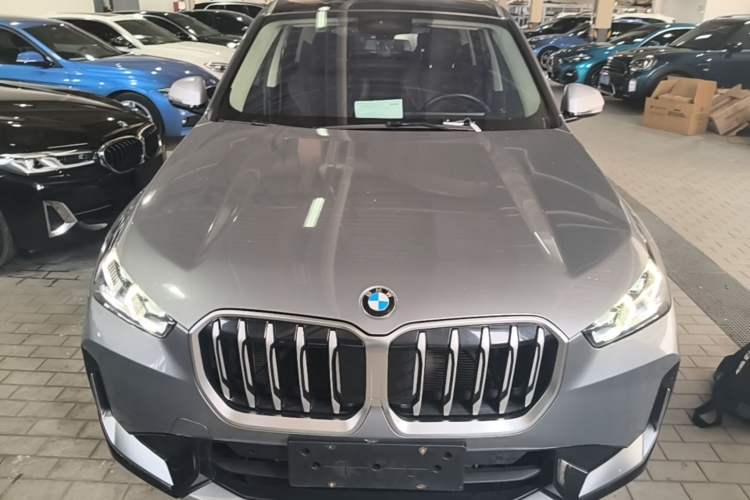 BMW X1 2023 — 2