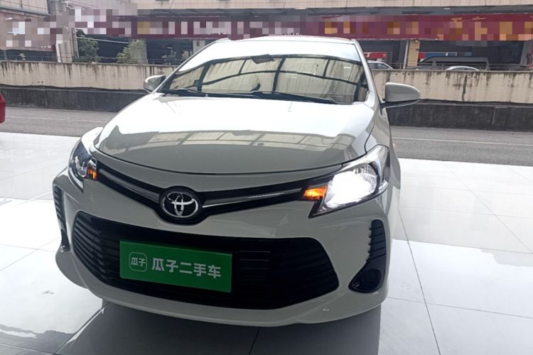 Toyota Yaris 2021 — фото 2