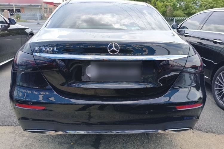 Mercedes-Benz E 300 L 2022 — 5