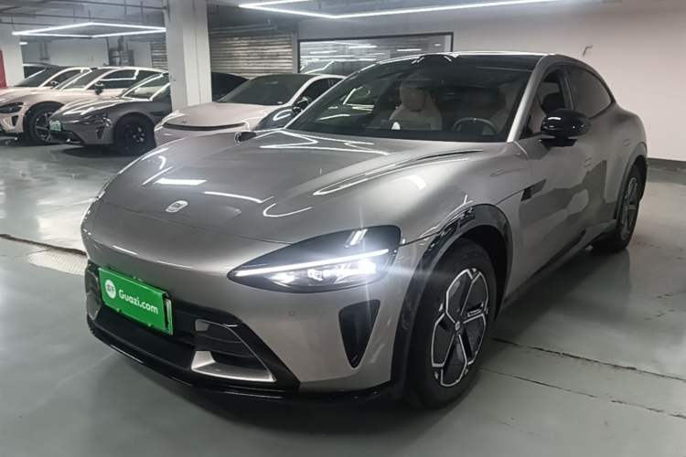 Xiaomi Auto YU7 2025 — фото 1