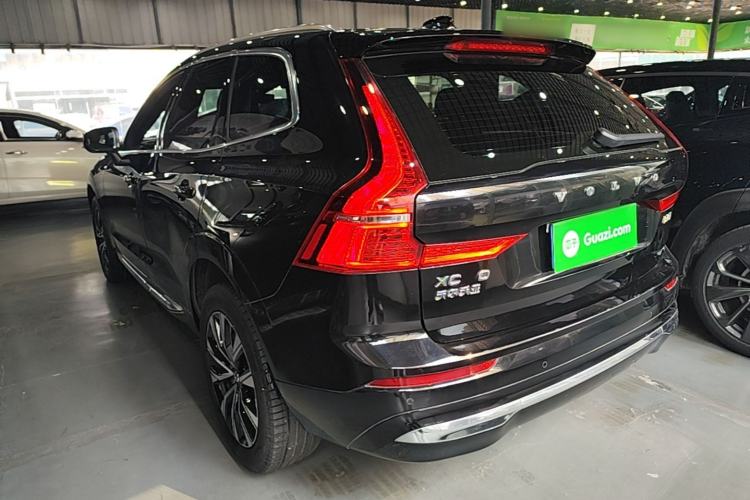 Volvo XC60 2025 — 4