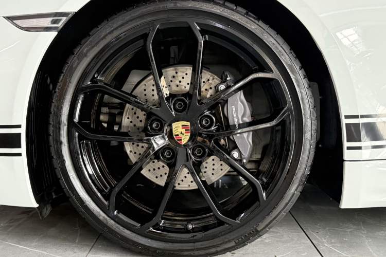 Porsche 718 2023 — 5