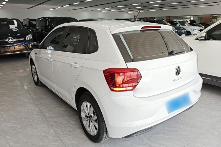 Volkswagen polo 2023 — фото 4