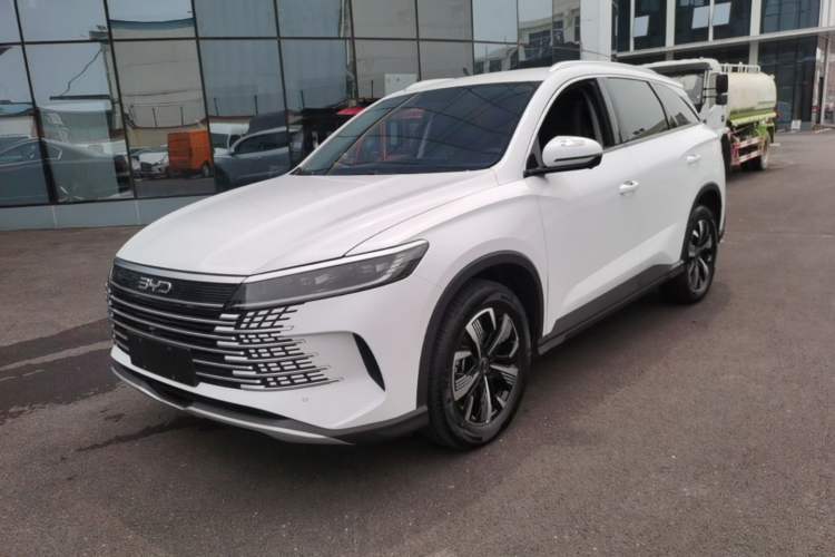 BYD sealion 05 dm i 2025 — фото 1
