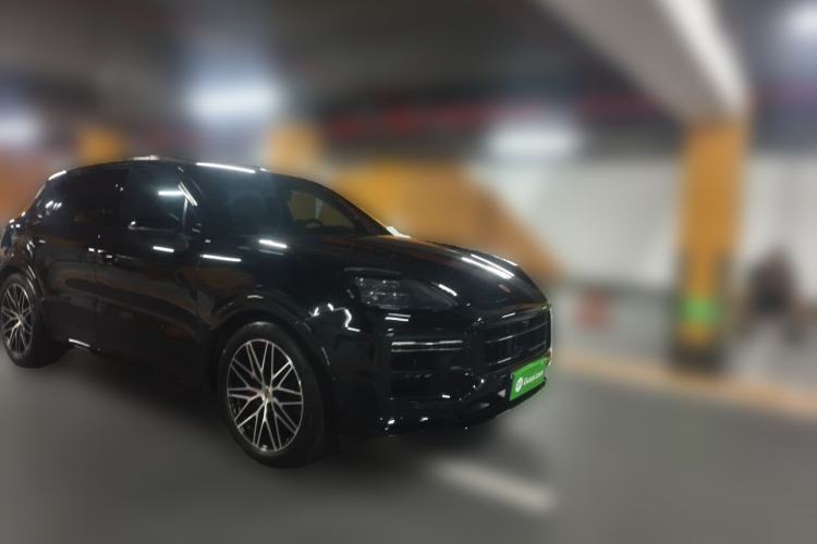 Porsche Cayenne 2024 — 3