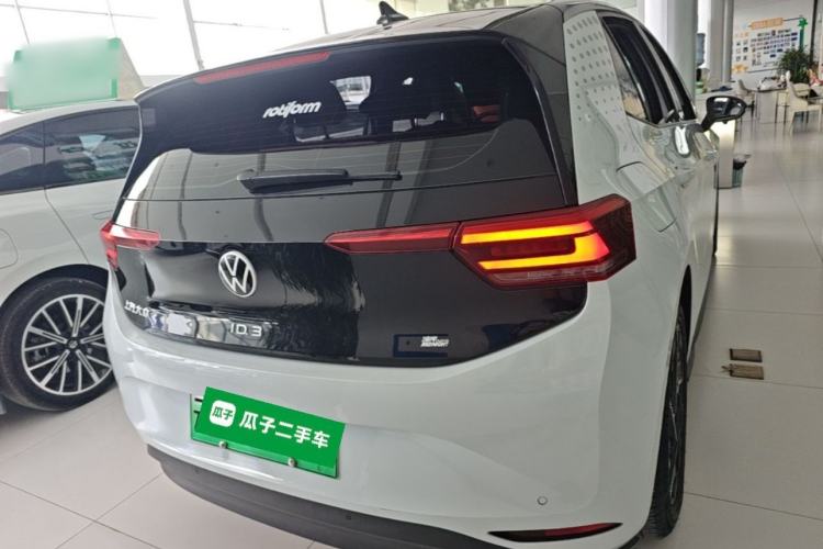 Volkswagen ID.3 2023 — 5