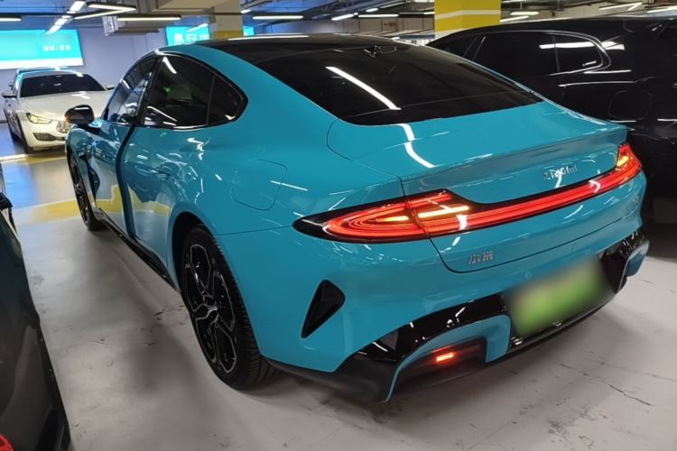Xiaomi SU7 2024 — 4