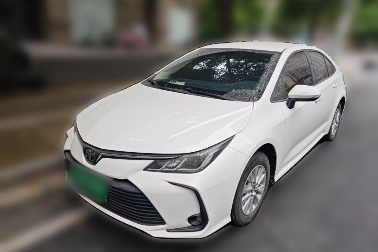 Toyota Corolla 2021 — фото 1