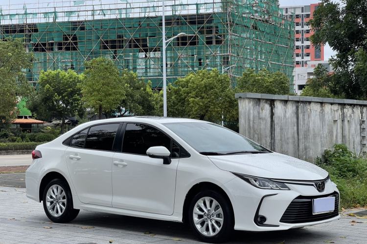 Toyota Corolla 2021 — фото 3