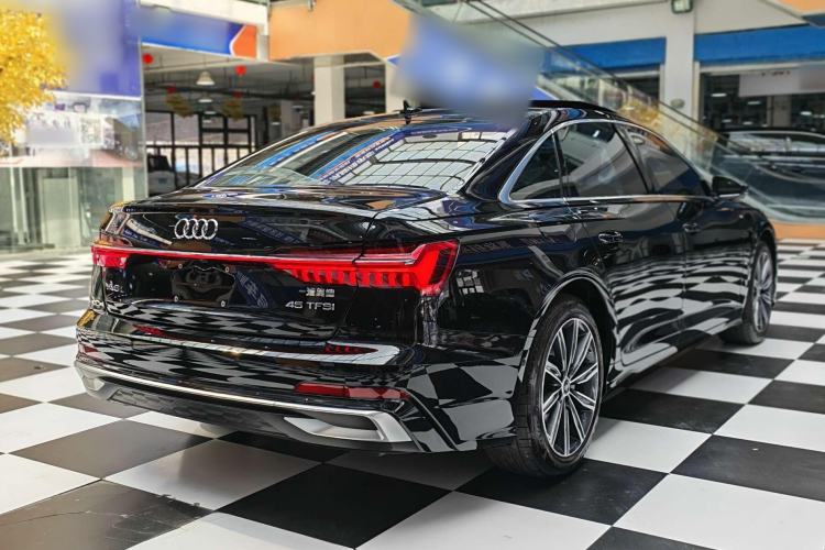 Audi A6 2021 — 3
