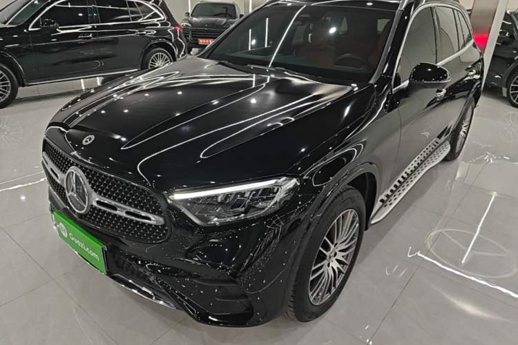 Mercedes-Benz GLC 300 L 2025 — фото 1