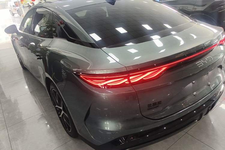 BYD Han L 2025 — 4