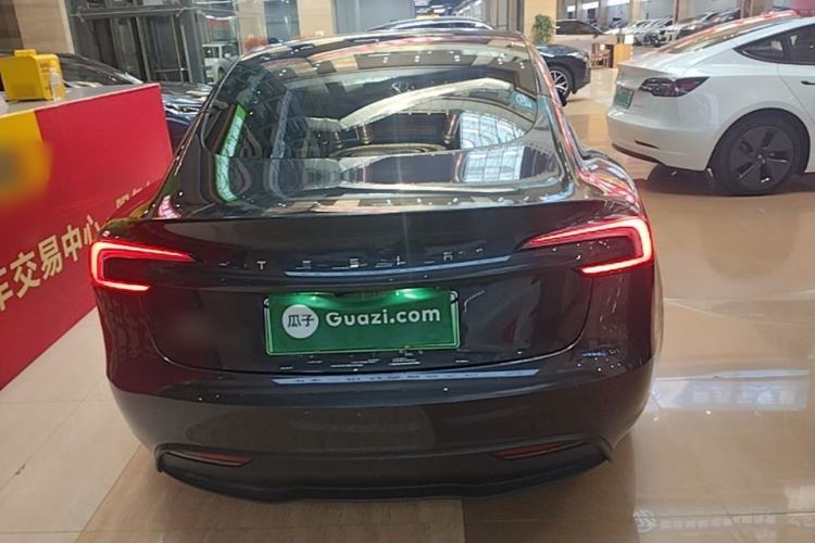 Tesla Model 3 2023 — 5