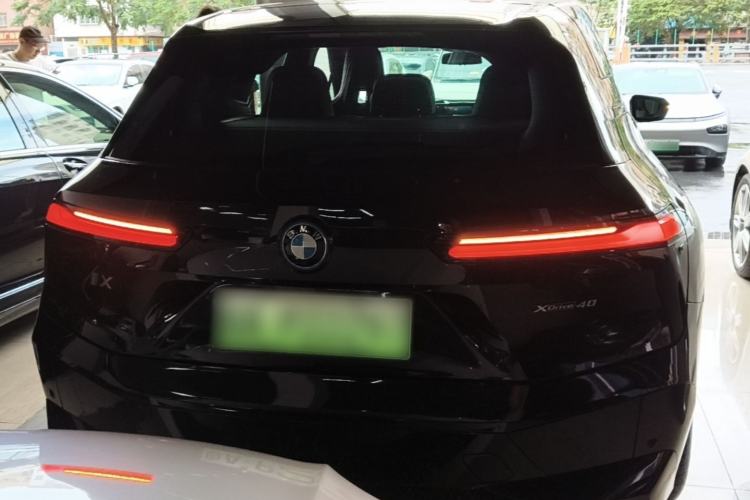 BMW iX 2022 — 5