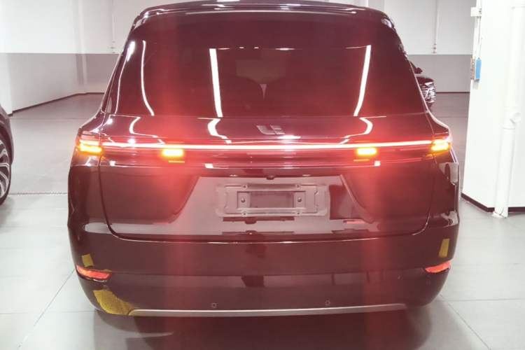 Li Auto L9 2022 — 5