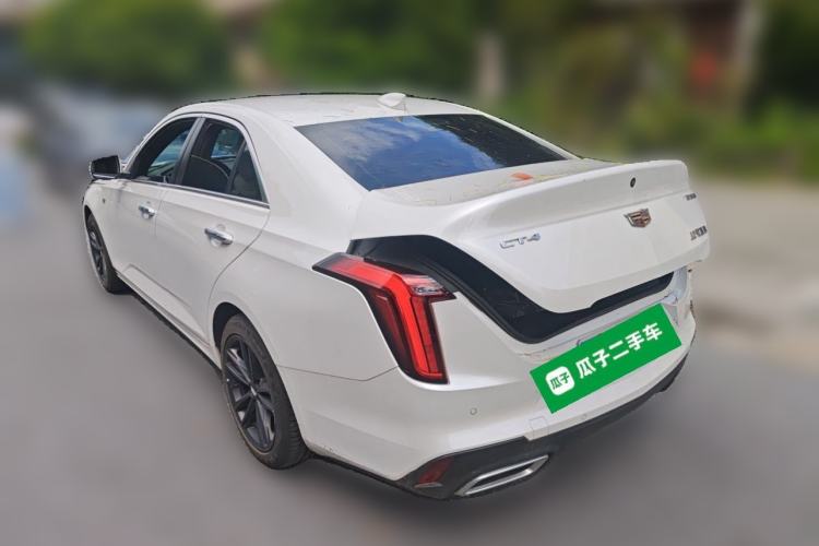 Cadillac CT4 2023 — 4