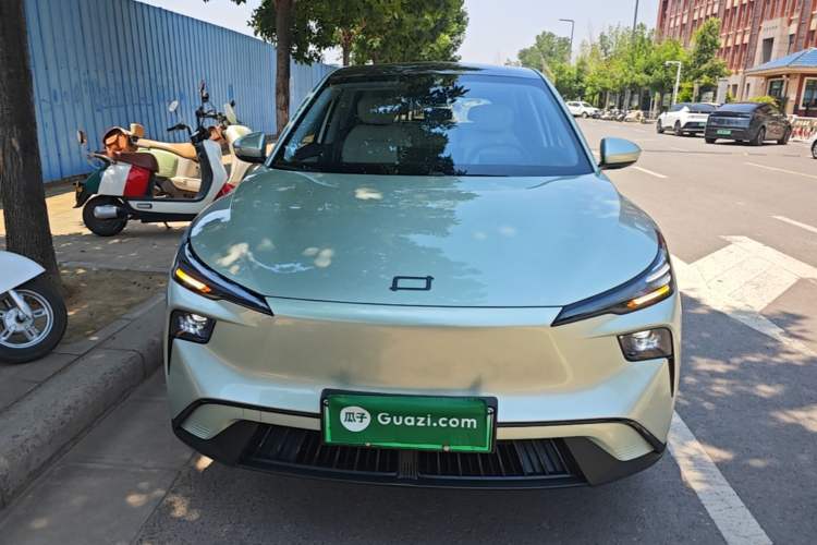 Bestune Yueyi 03 2025 — 2