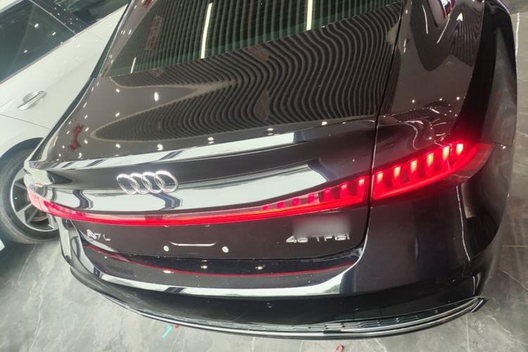 Audi A7L 2022 — фото 5