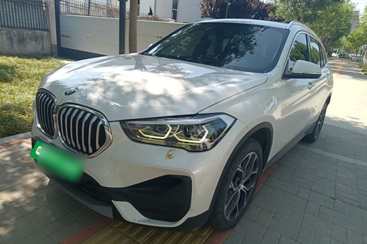 BMW X1 2022 — фото 1