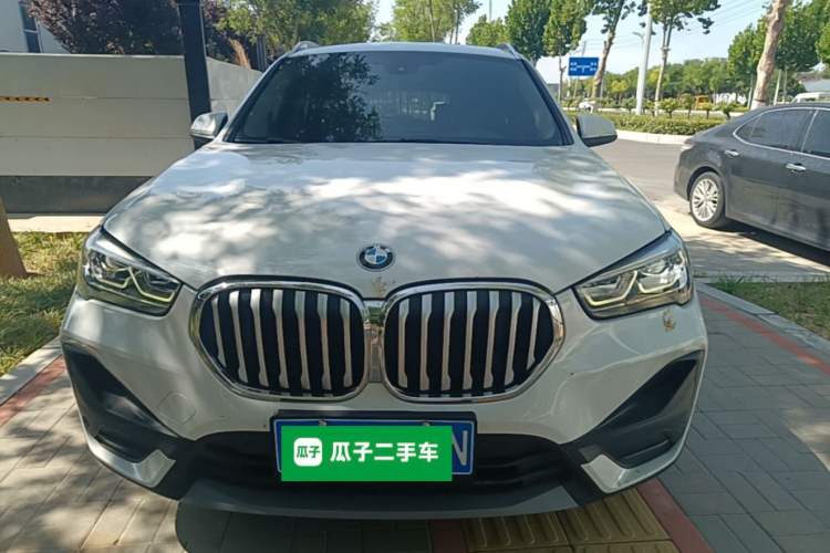 BMW X1 2022 — фото 2