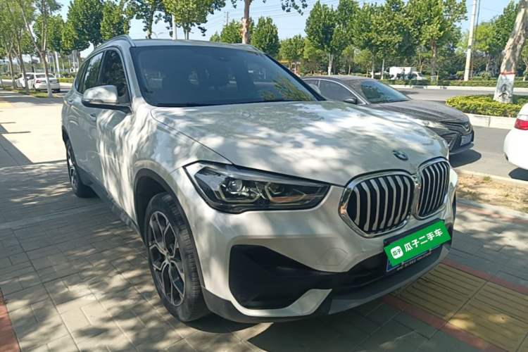 BMW X1 2022 — фото 3