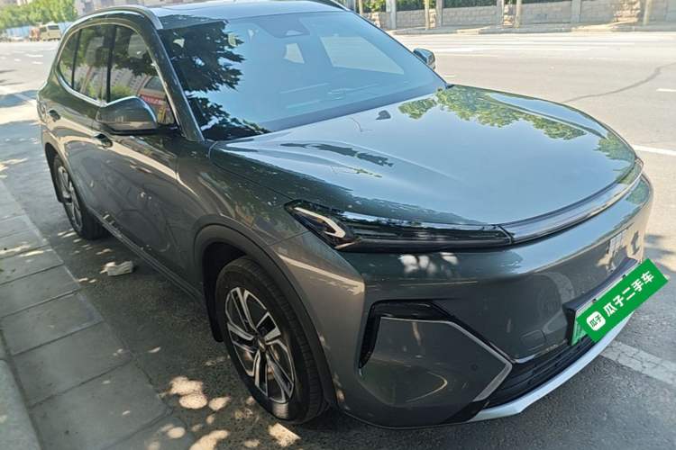 Geely Xingjian 7 2025 — 3