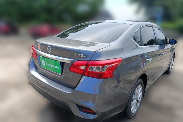 Nissan Sentra 2024 — 4