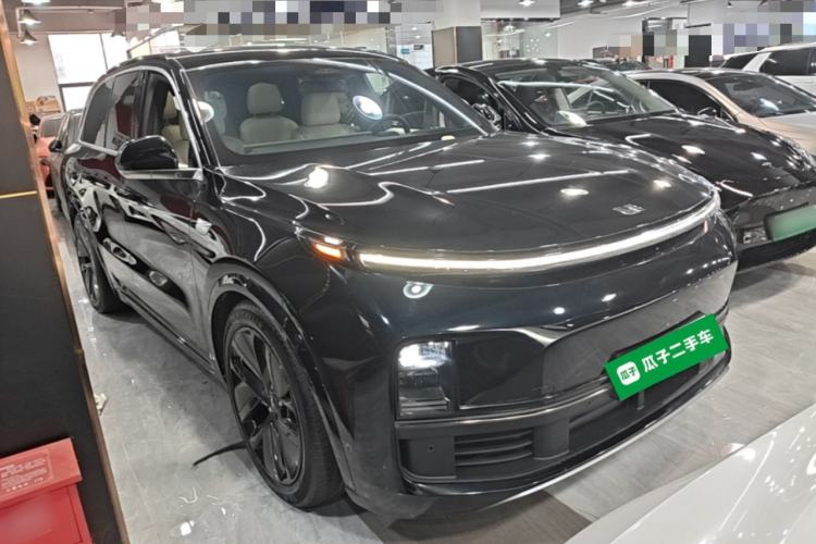Li Auto L8 2023 — 3