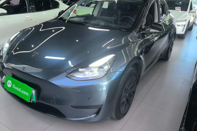 Tesla Model Y 2023 — фото 1
