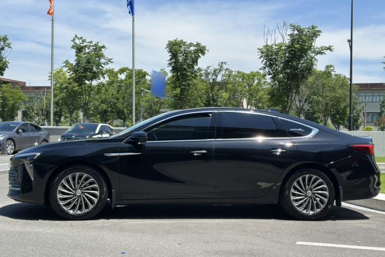 Buick LaCrosse 2024 — фото 2