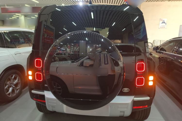 Land Rover Defender 2024 — 5