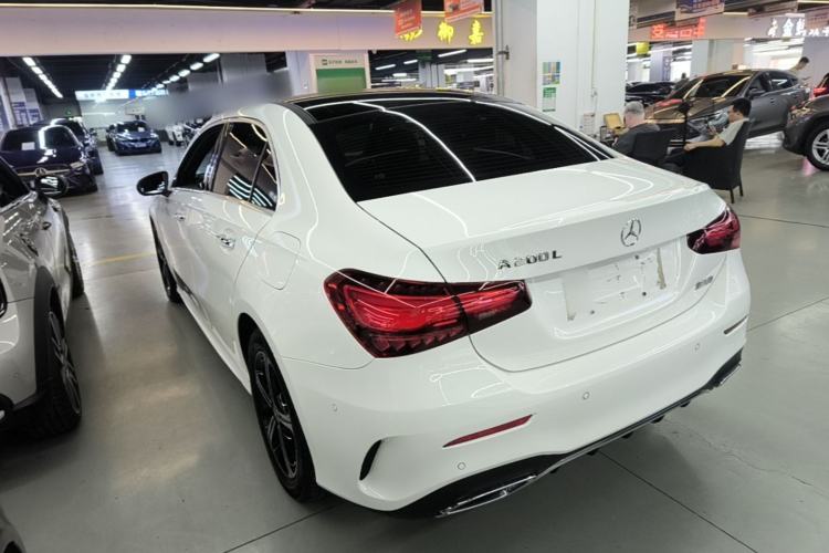 Mercedes-Benz A 200 L 2025 — фото 4