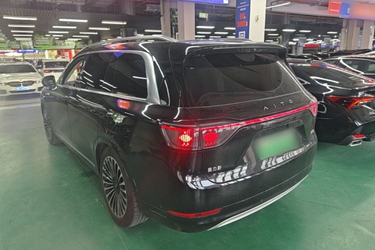 AITO M9 2024 — 4